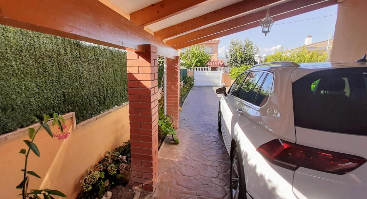 Chalet Vacacional Con Piscina Privada Y Barbacoa Tarragona Exterior photo